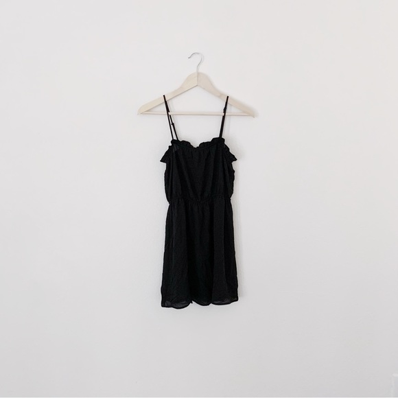Forever 21 Dresses & Skirts - BNWT! BLACK FLOWY SPAGHETTI STRAP MINI DRESS!